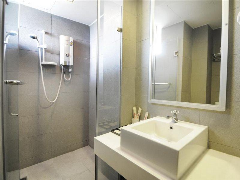Celyn City Hotel Kota Kinabalu Kültér fotó