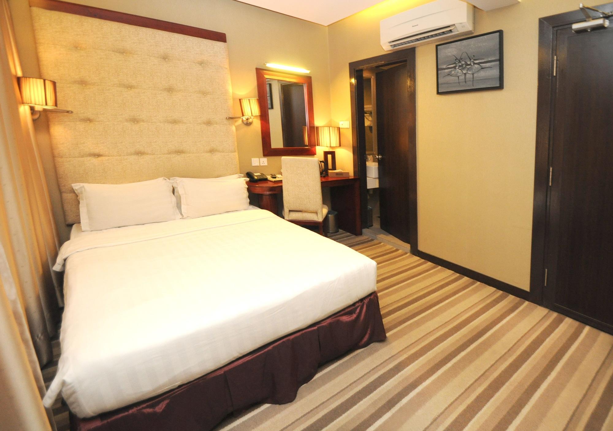 Celyn City Hotel Kota Kinabalu Kültér fotó